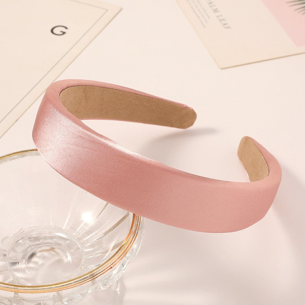 Bandeau Cheveux Rétro en Satin & Éponge - Beige - Soin & GrâceSoin & GrâcePinkd2eb91247f8ddf25f5389b9a3e9af1a2