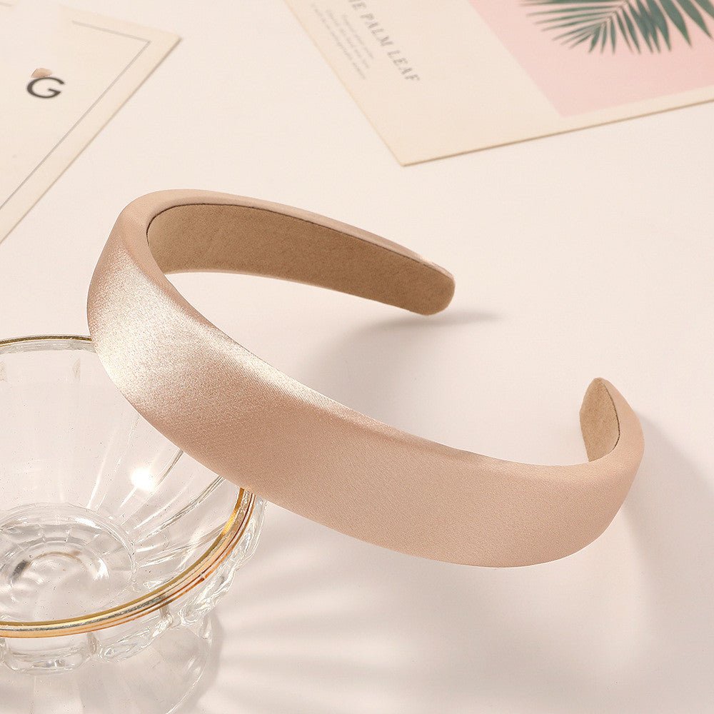 Bandeau Cheveux Rétro en Satin & Éponge - Beige - Soin & GrâceSoin & GrâceRose Gold621258a5b42b7e5fc31a8bd56962ee24