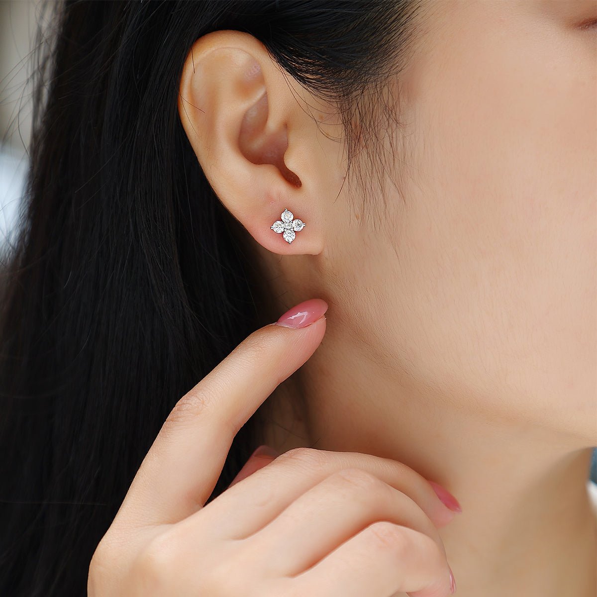 Boucles d'Oreilles Clou Trèfle en Argent S925 Plaqué Or - Moissanite D-VVS1 - Soin & GrâceSoin & GrâceA paire4089b3195286f55512650d475442976
