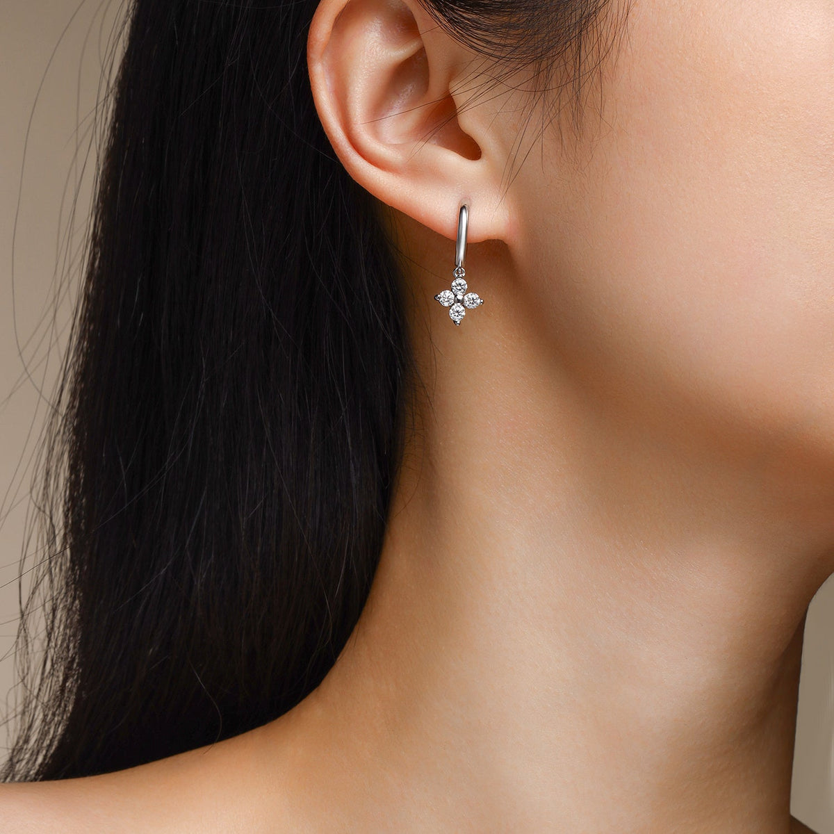 Boucles d'Oreilles Pendantes Trèfle Argent S925 Platiné - Moissanite D-VVS1 - Soin & GrâceSoin & GrâceA pair50c2f12502c14c03d89b4926a8c42c88