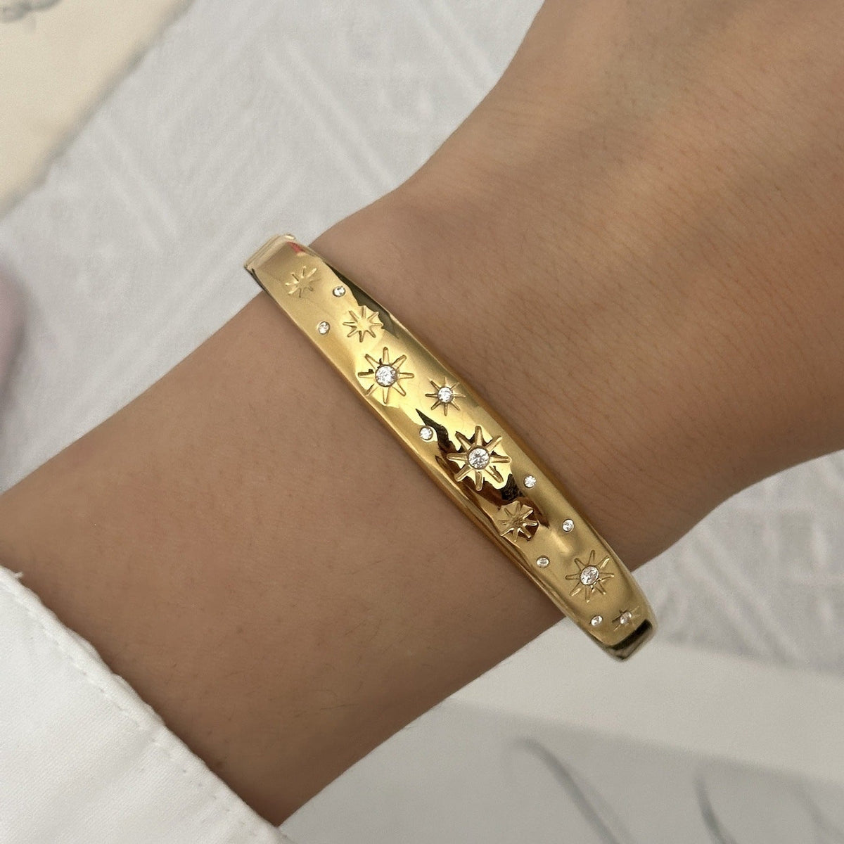 Bracelet Acier Inoxydable Torsadé Motif Serpent - Style Rétro - Soin & GrâceSoin & GrâceBR26Y0314 2938770b6b64df90e0408772c59d81315