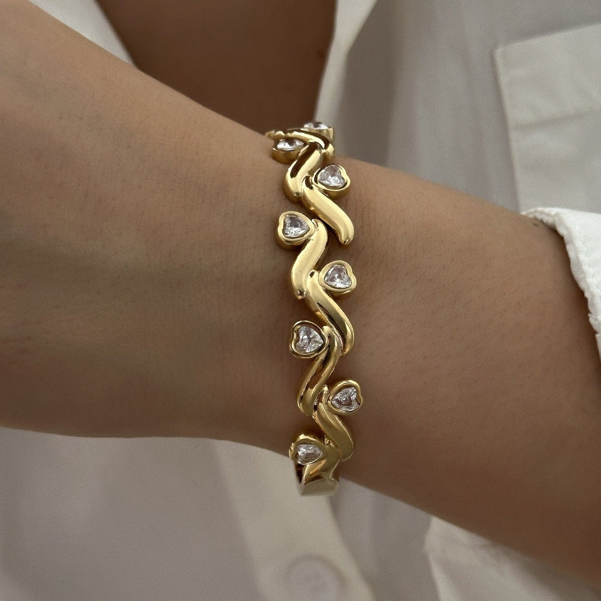 Bracelet Acier Inoxydable Torsadé Motif Serpent - Style Rétro - Soin & GrâceSoin & GrâceBR26Y0314 4a2ed595a5f44d40df375b0f7dd0f48a