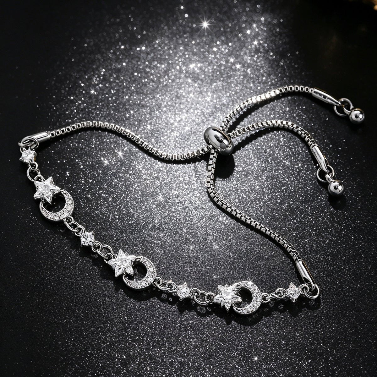 Bracelet Zircon Étoile & Lune avec Pompons - Bijou Céleste - Soin & GrâceSoin & Grâce01 White KF13a324d30e66a4400b26aece1c84f1f6f0