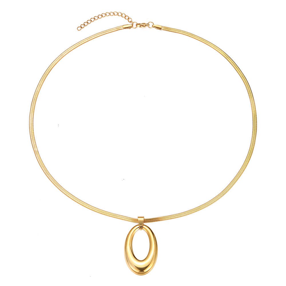 Collier Anneau Ovale Minimaliste en Acier Inoxydable - Soin & GrâceSoin & GrâceC7307c5b2a9b47ab29c58349157df6cbb7aad