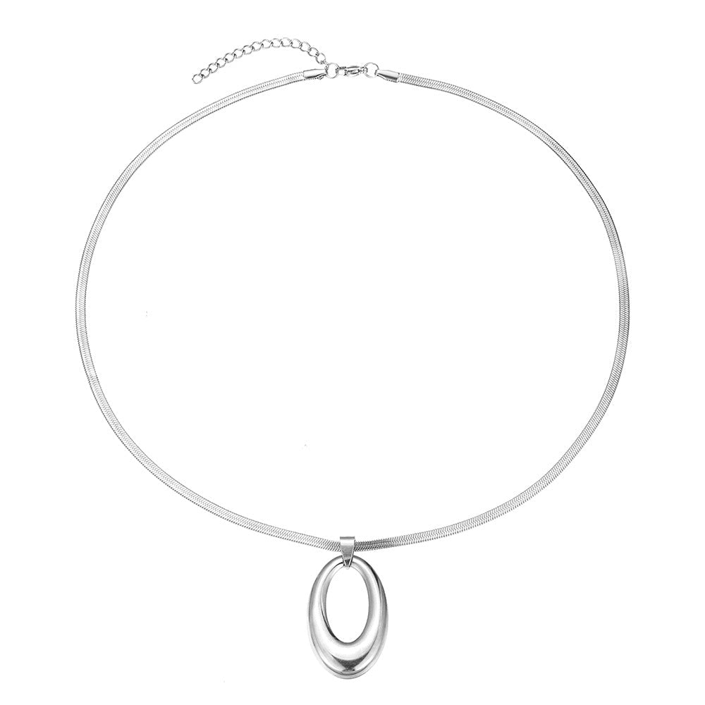 Collier Anneau Ovale Minimaliste en Acier Inoxydable - Soin & GrâceSoin & GrâceC7308cceca2665e462279cdb8ddc25362afe0