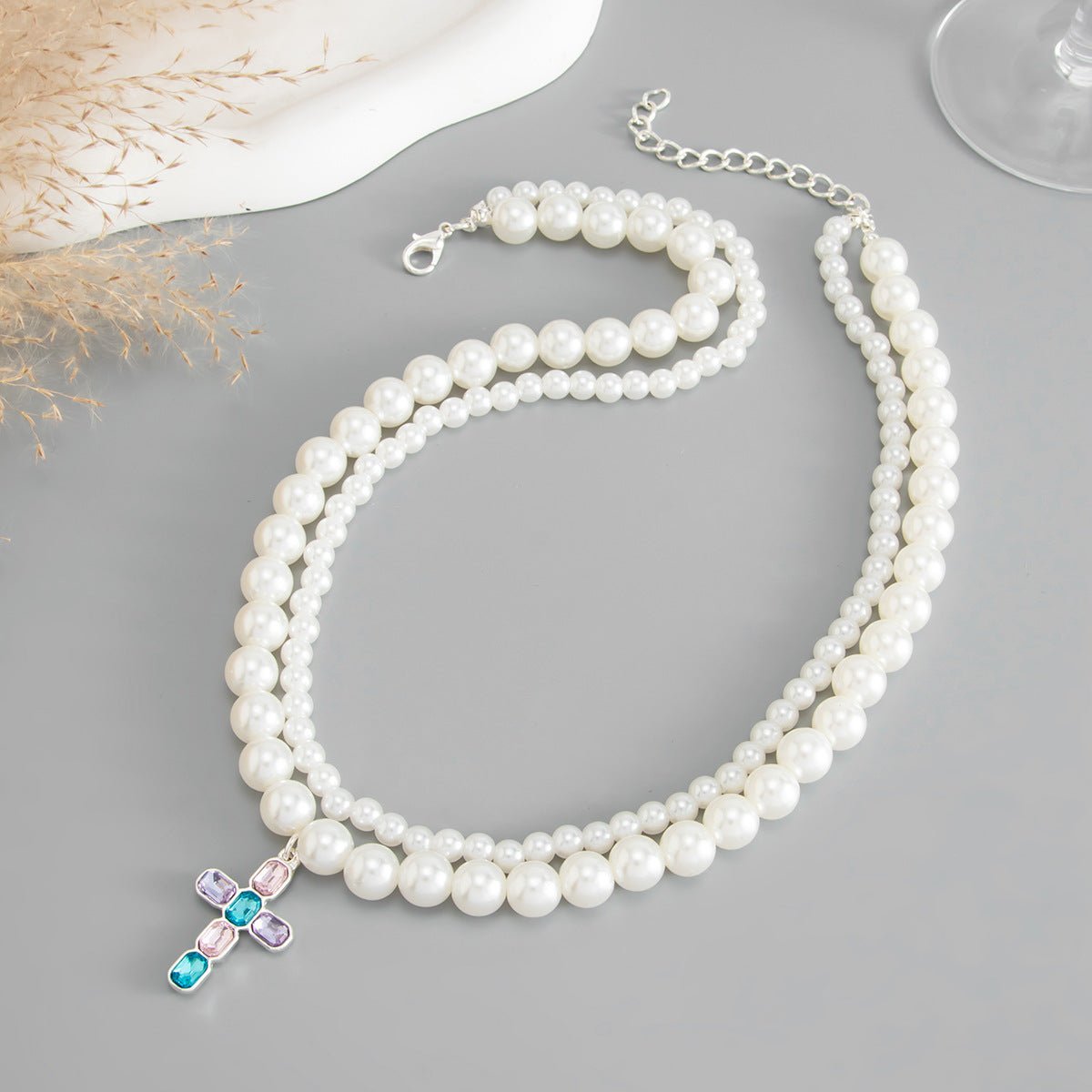 Collier Double Rang Perles Baroques & Croix Strass - Style Baroque - Soin & GrâceSoin & GrâceStyle 31527ed0ca7c5ca0a2cc610921330f05