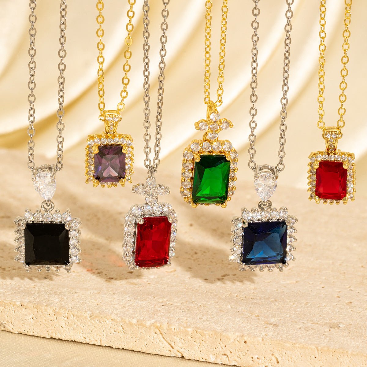 Collier Sautoir Zircon Carré Full Diamant Or 18K - Style Luxe - Soin & GrâceSoin & GrâceNE 0132 SQ ST0118K42d9d61ef29af1150feab7a3c236d263