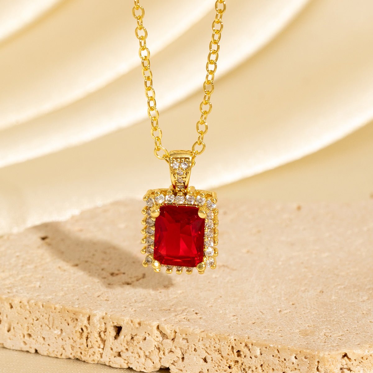 Collier Sautoir Zircon Carré Full Diamant Or 18K - Style Luxe - Soin & GrâceSoin & GrâceNE 0132 SQ ST0118Kf79ab965bf562abd9bfc406d21660867