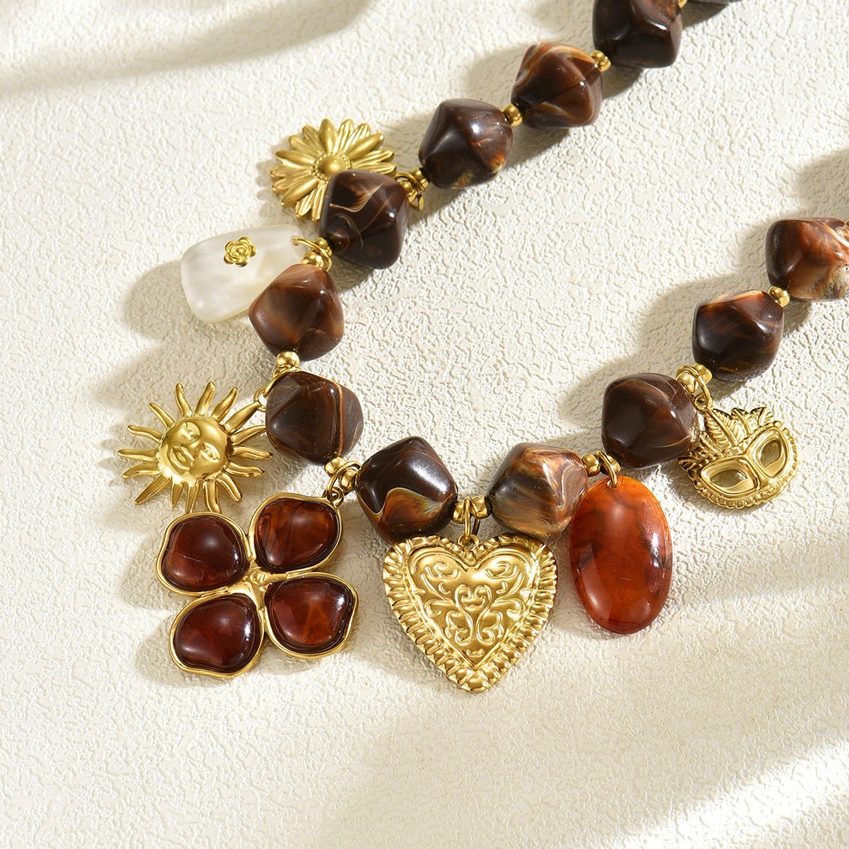 Ras-de-Cou Vintage Tressé Fleuri & Cœur - Style Romantique - Soin & GrâceSoin & GrâceStyle 1a254528b7607d304b27ef020c9281170