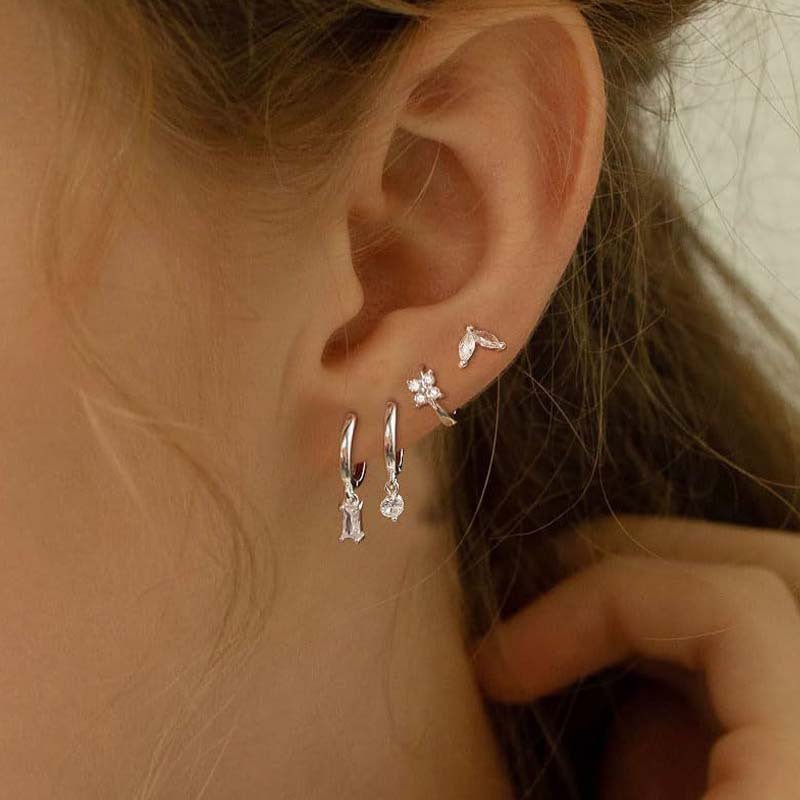 Set 4 Boucles d'Oreilles en Cuivre Serties de Diamants - Doré - Soin & GrâceSoin & GrâceSilver White Diamonds 4PCS66eac7ed3e2dc0a64854d95f2919a7ca