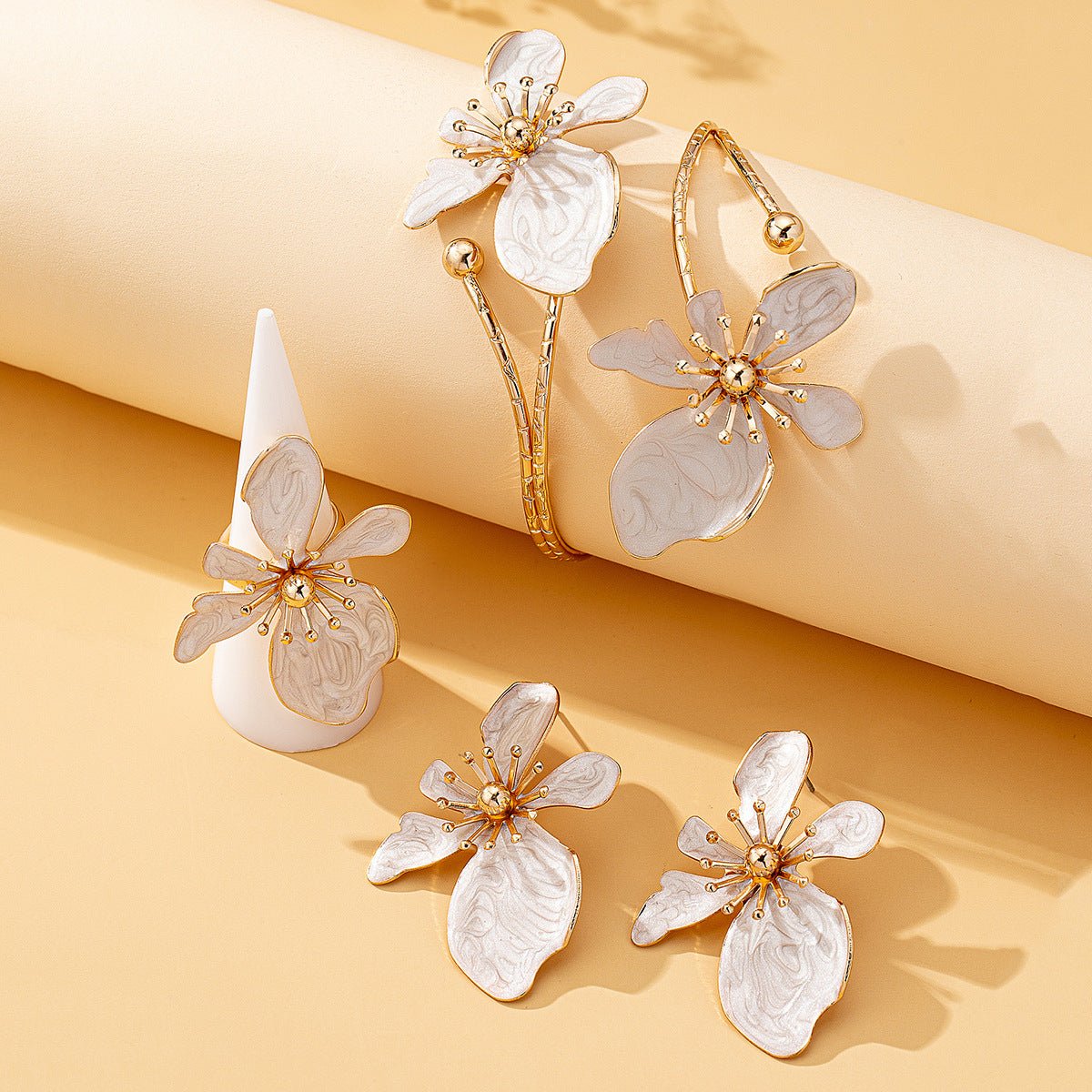 Set Boucles d'Oreilles Fleurs & Perles Naturelles - Noir - Soin & GrâceSoin & GrâceGreen14fdf031deec3169a620df3f46343dc8